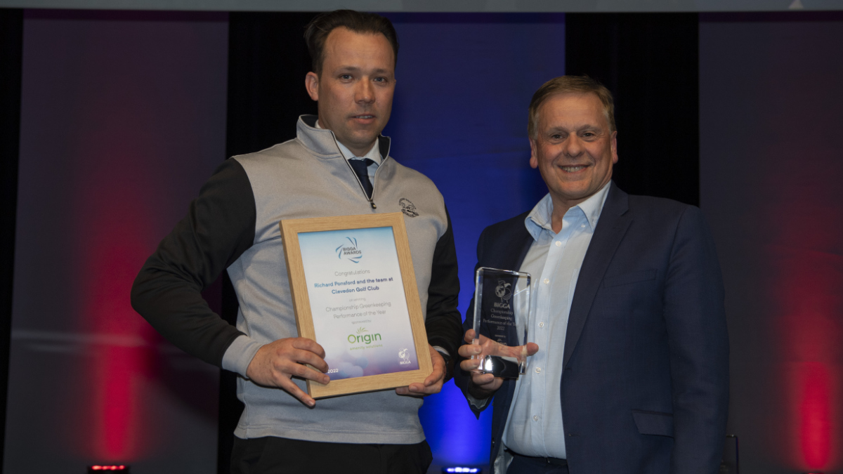 Richard Ponsford Clevedon Golf Club BIGGA Award.jpg