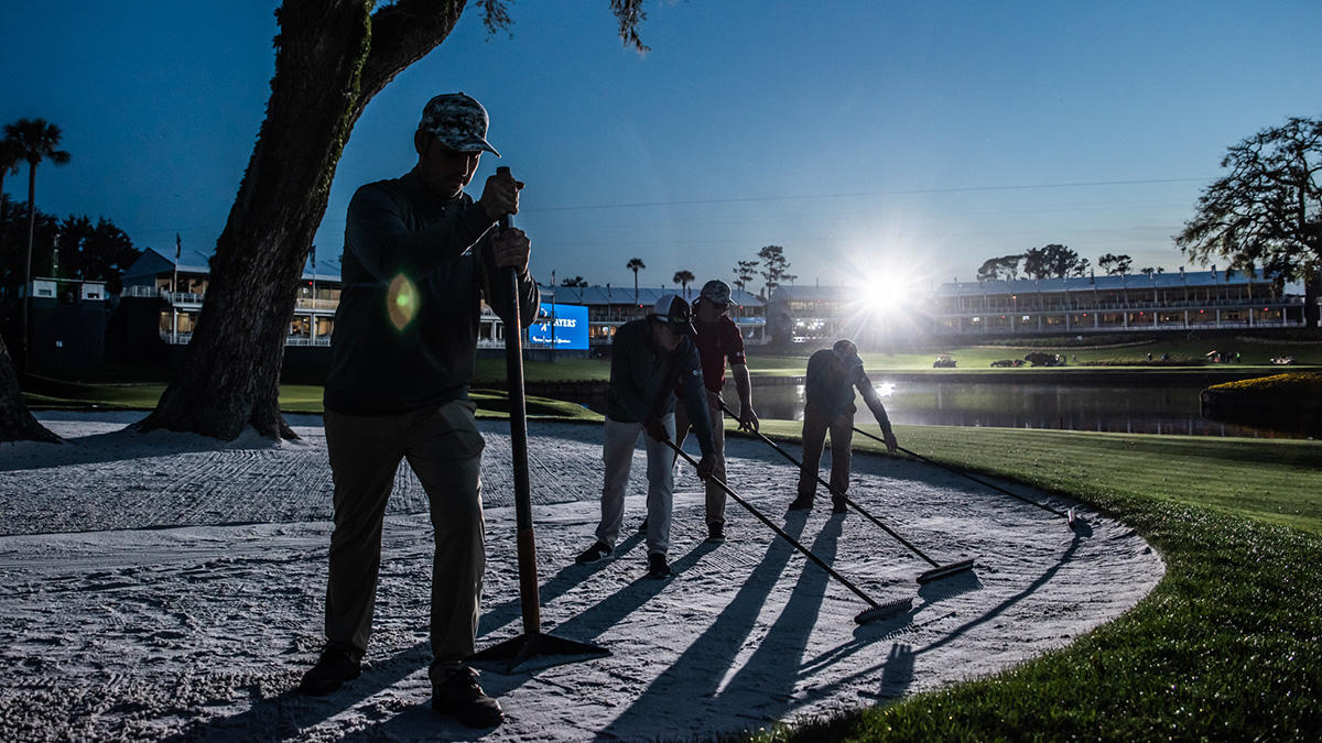 Bunker preparation in the early morning.jpg