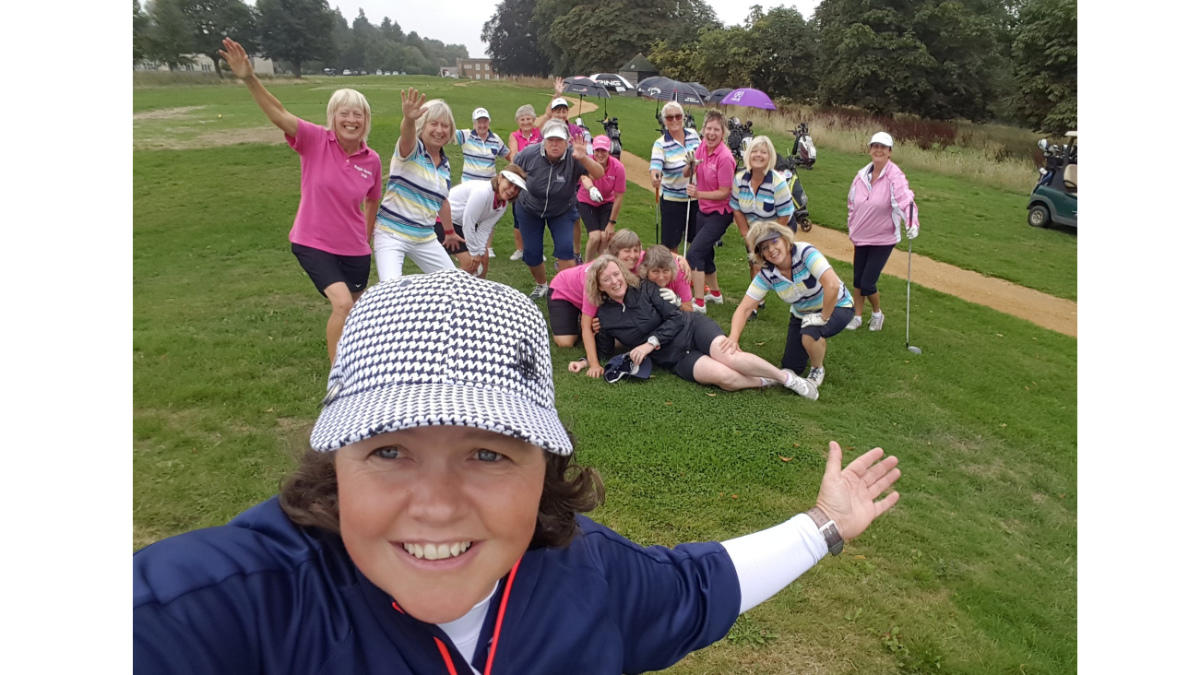 Lucy golfing with friends. Via @lucysellick.jpg