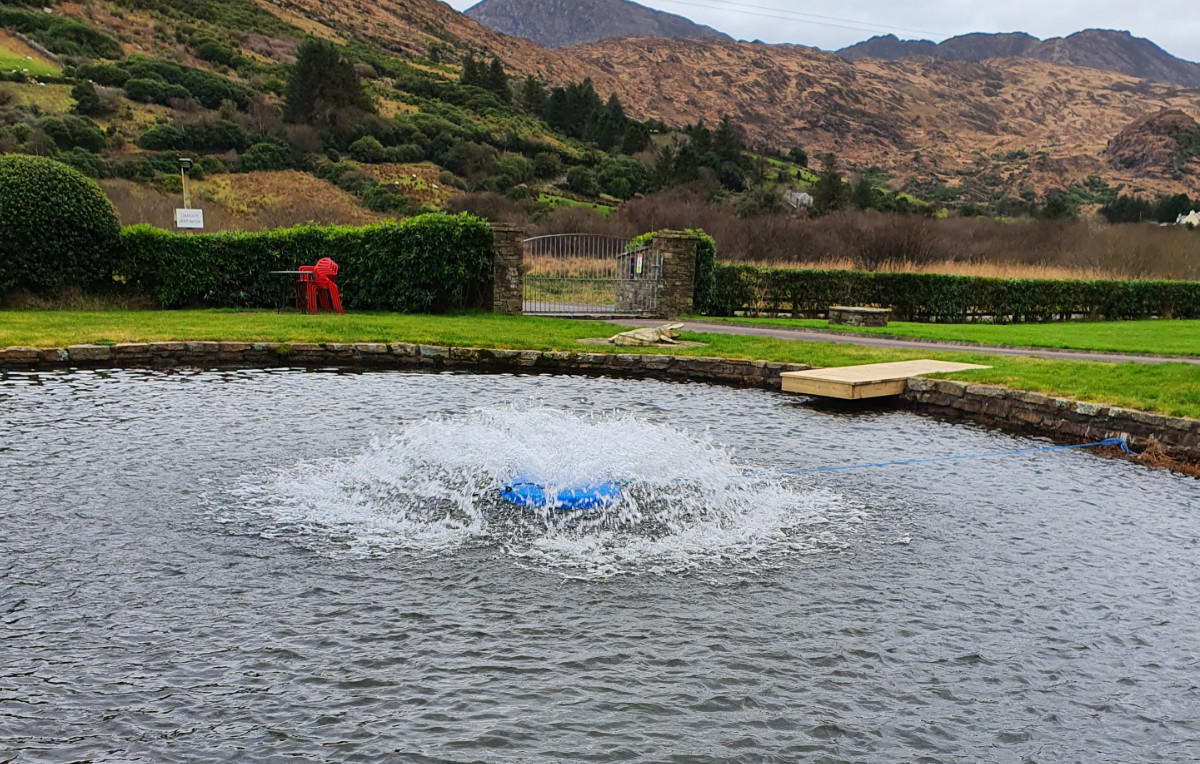 aquapilz aerator in trout lake.jpg