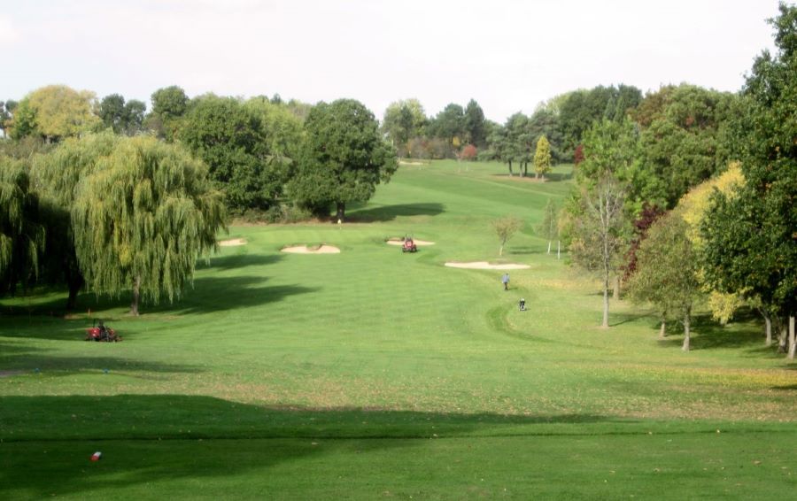 A. 1st hole South Herts.jpg