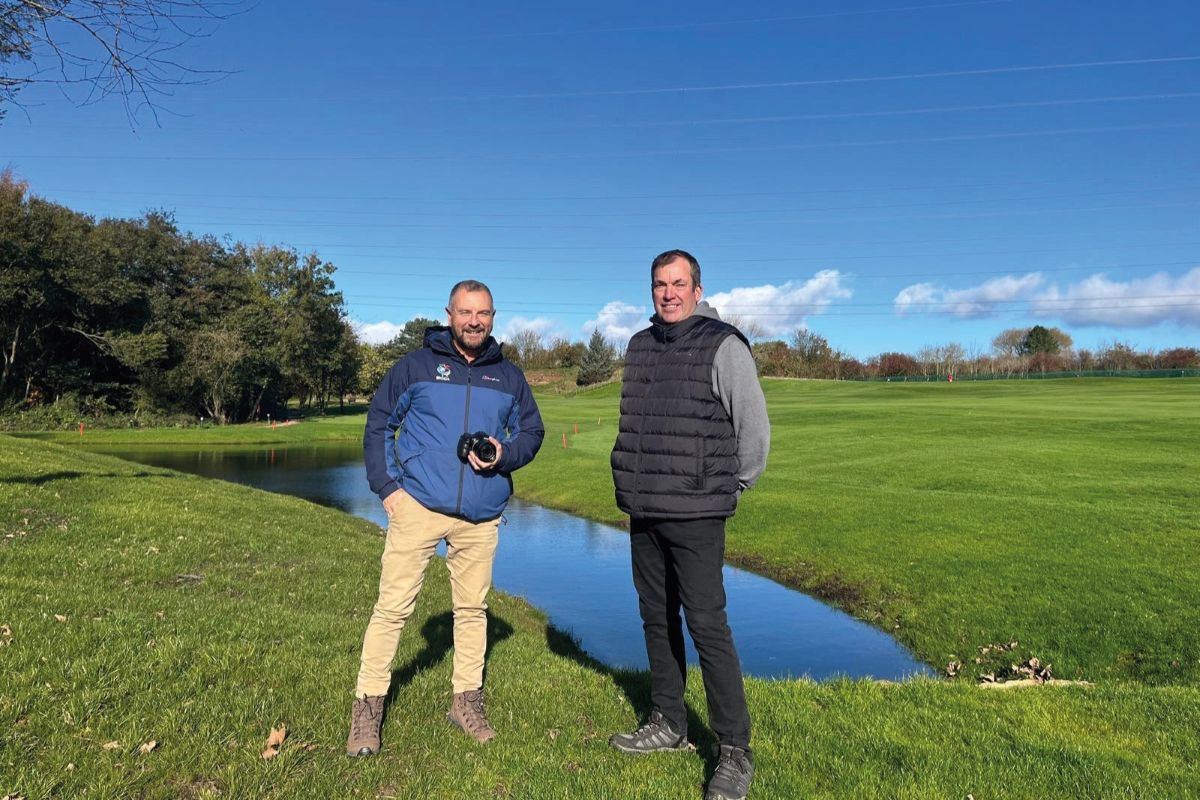 James Hutchinson (left) and Dave Hutchinson edited.jpg