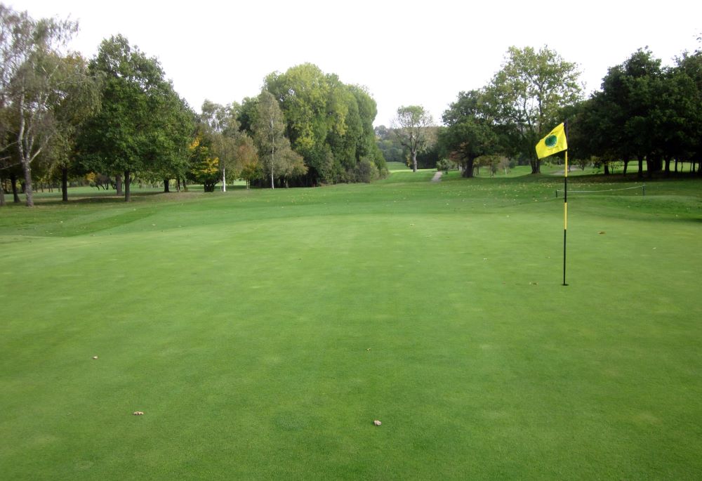 D. Firm and consistent putting surfaces South Herts.jpg