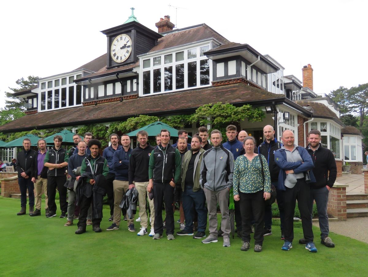 Sunningdale - Attendees of the course walk.JPG