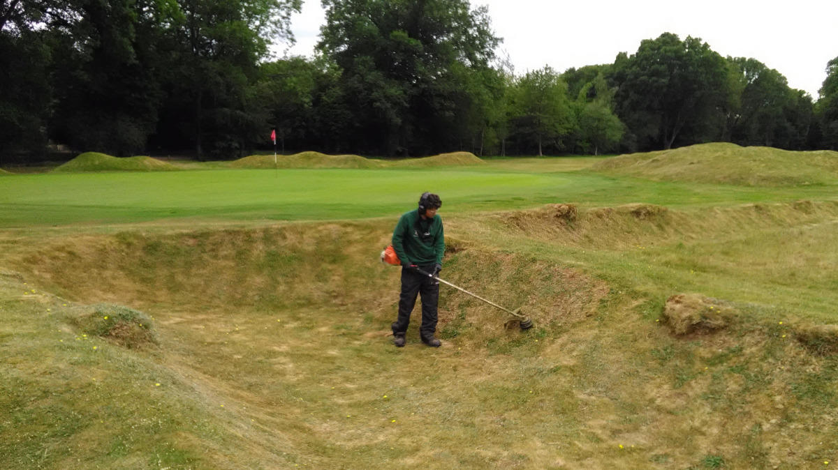 08. Strimming work on pot by 7th  green  Huntercombe.jpg