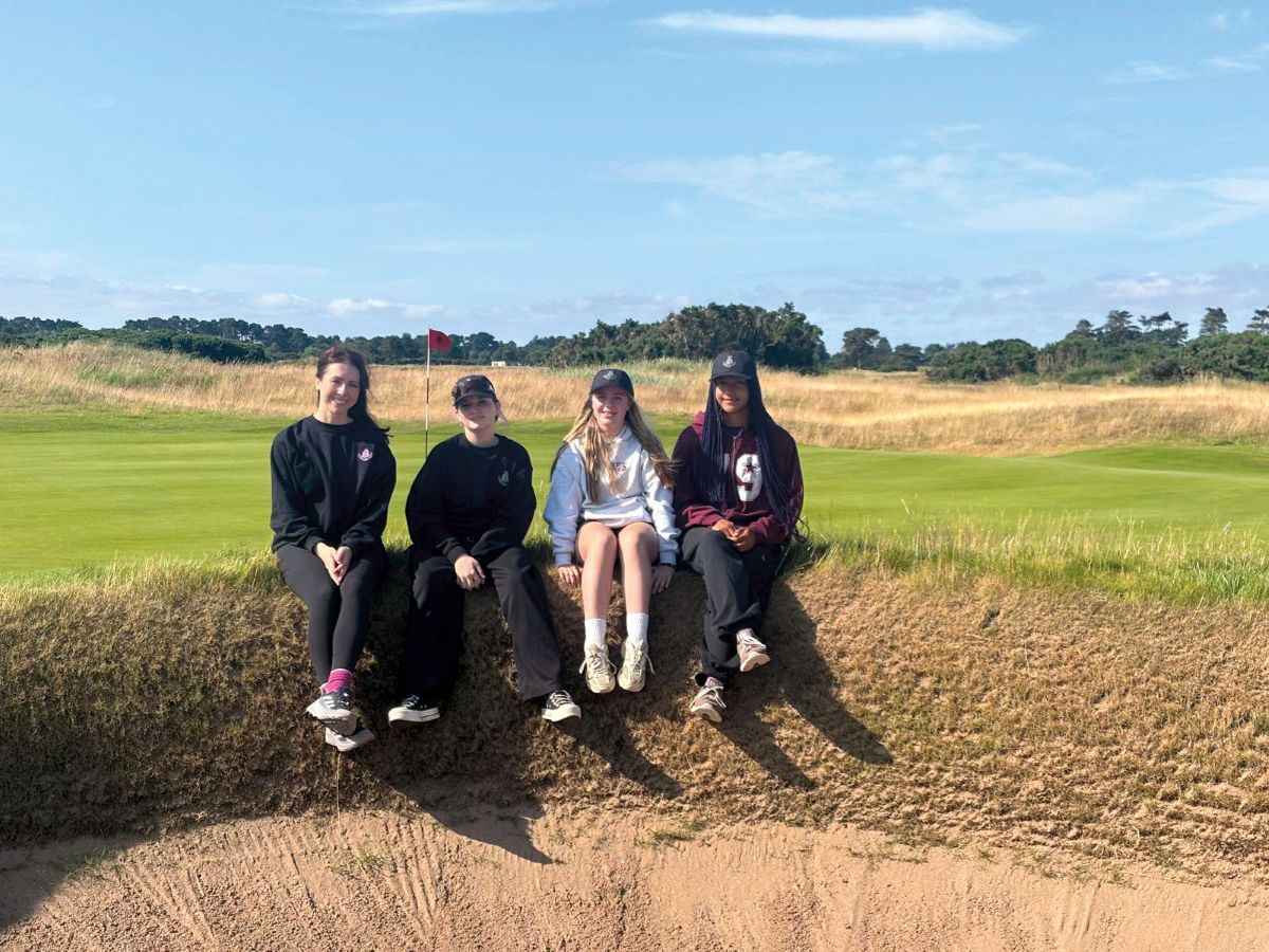 Bunker at Carnoustie.jpg 1
