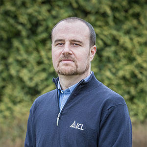 Andy Owenx300.jpg