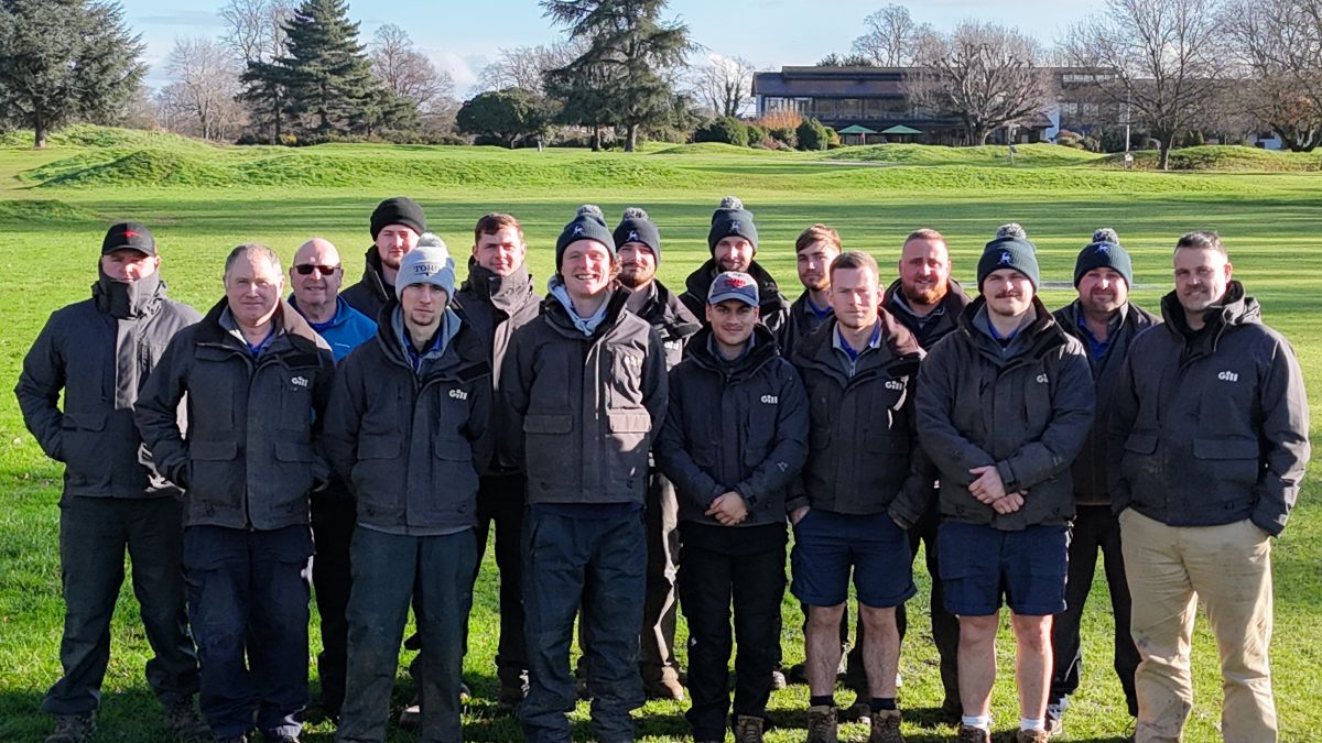 USE R Mid Surrey team shot.jpg 1