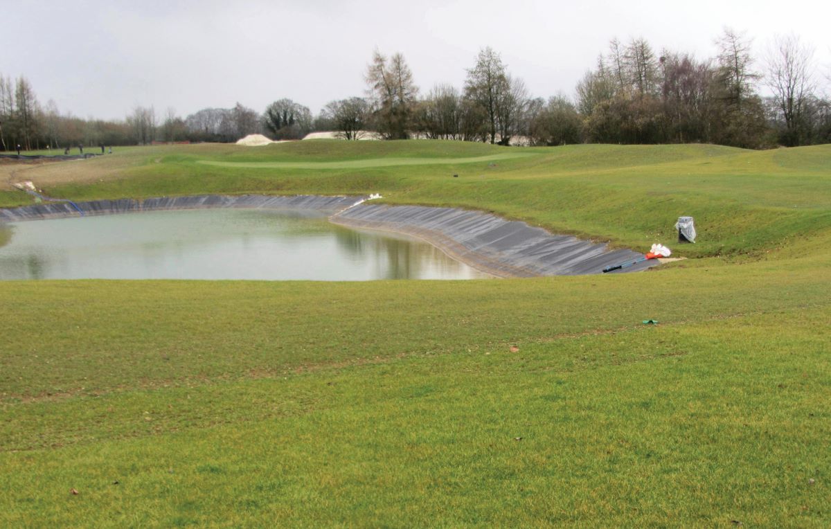 9.__Par_3_5th_hole_completed_and_growing-in.jpg