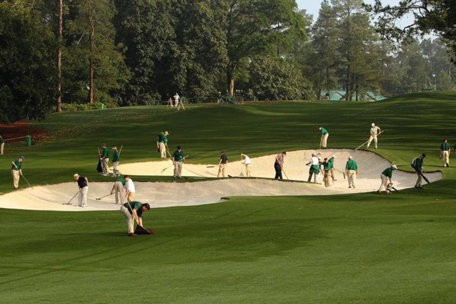 Bunker raking at Augusta.jpg